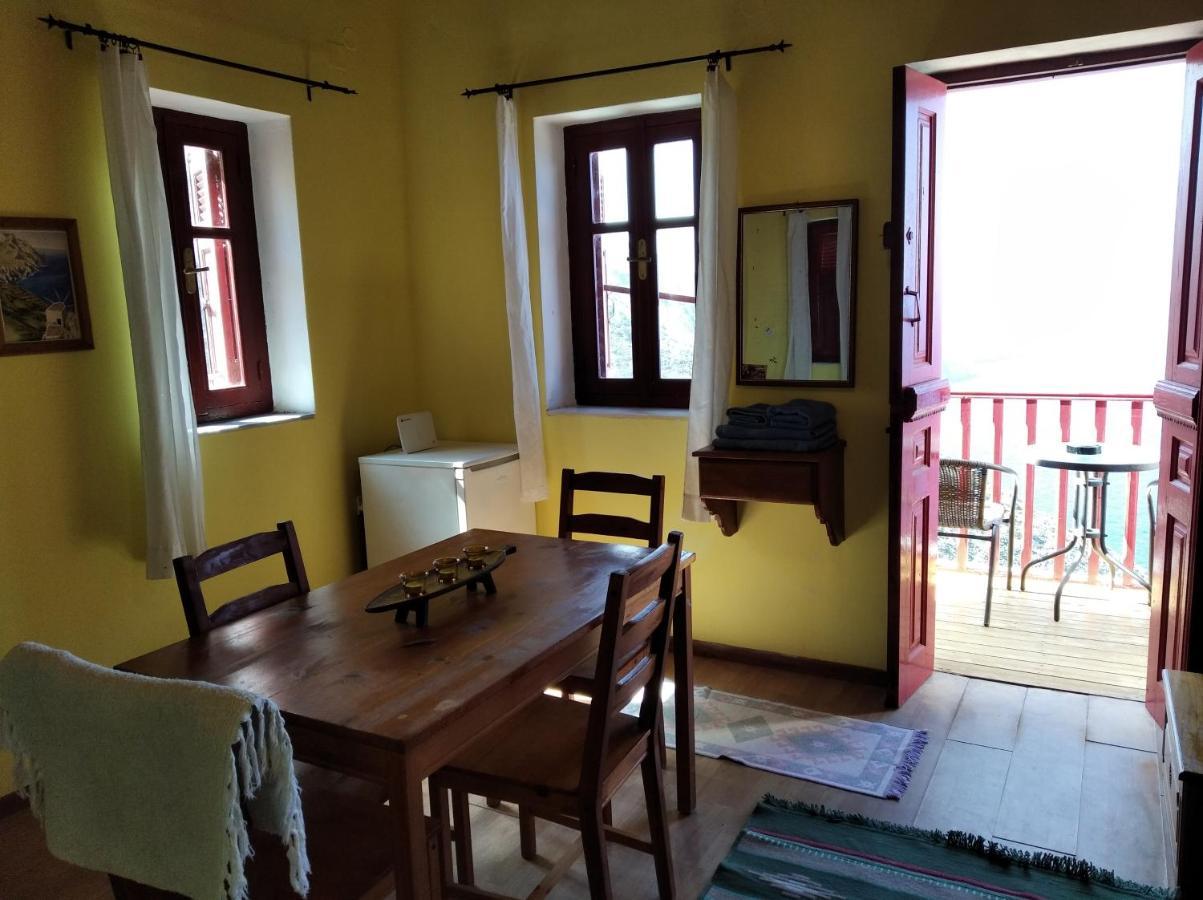 Anemos Guest House Karpathos Olympos  Luaran gambar